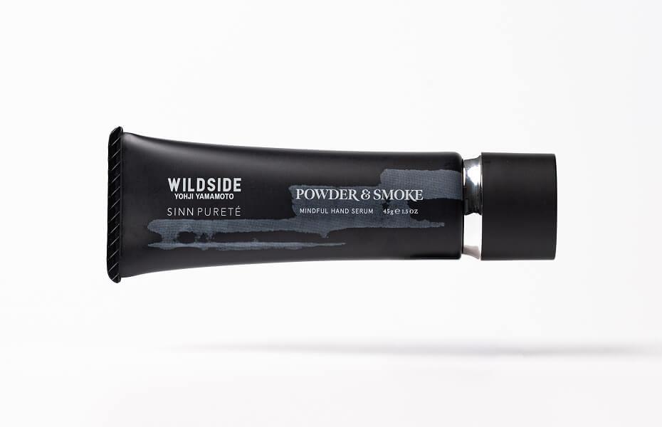 ギフトにもおすすめなブラックパッケージ